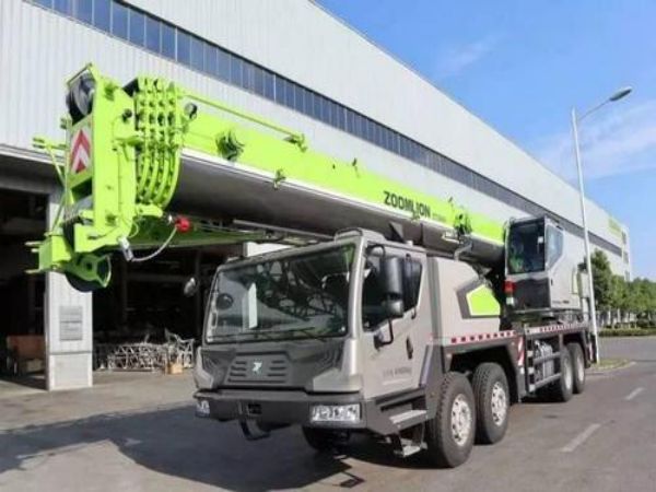 石首市吊车出租_小型吊车支腿故障原因详情